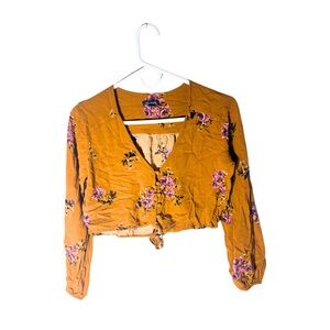 Wild Fable Floral Cropped long sleeve Blouse | Size Sm